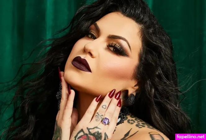 Bailey Sarian OnlyFans Thumbnail #cGK1RpqGaF