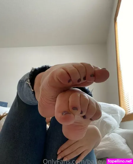 Baileyjlovesfeet OnlyFans Thumbnail #NkpeVdLilX