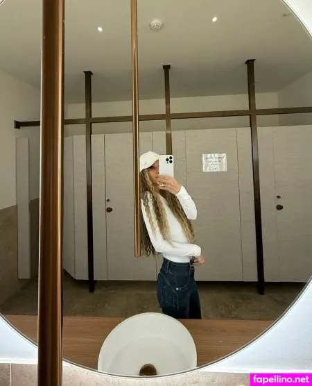 Balletwhispers OnlyFans Thumbnail #nKxIHbTk8X