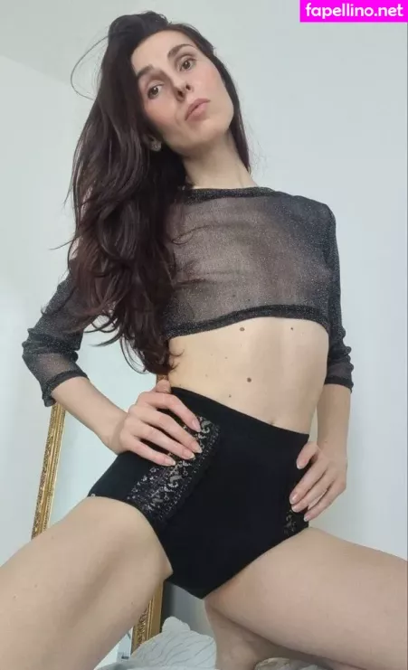 Bambi Hou OnlyFans Thumbnail #NsLuPo6PyB