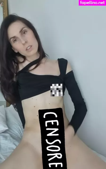 Bambi Hou OnlyFans Thumbnail #j4AQXomcpX