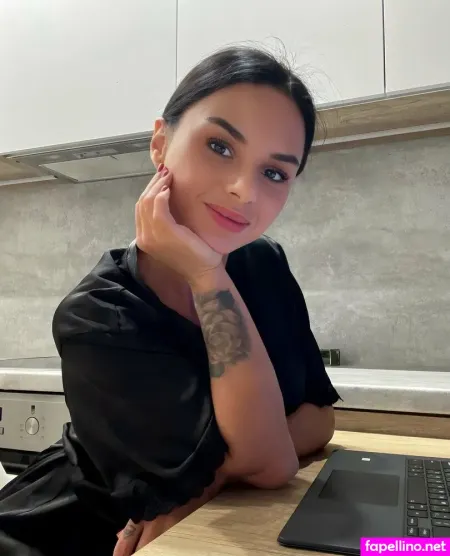 Bambihelena Main Profile Photo