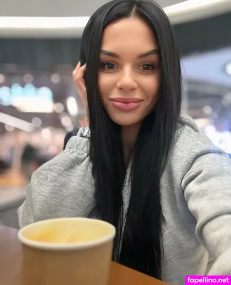 Bambihelena OnlyFans Thumbnail #WARBR5X2Em