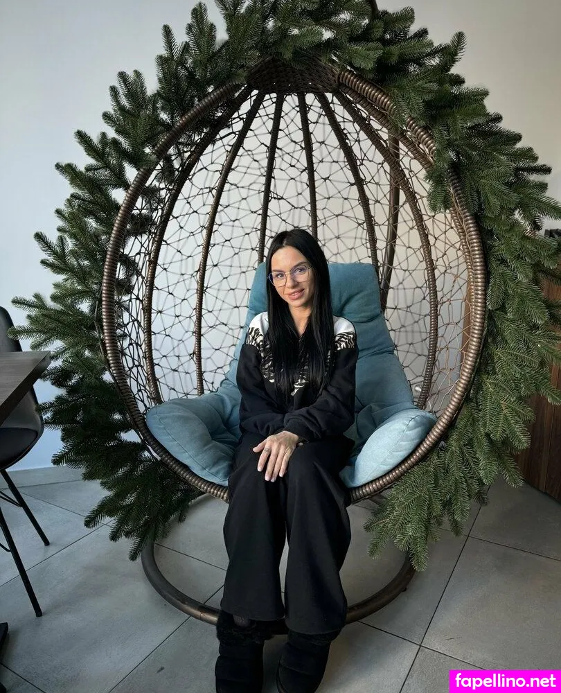 bambihelena Nude Leaked OnlyFans Photo #aniH3Sim3a