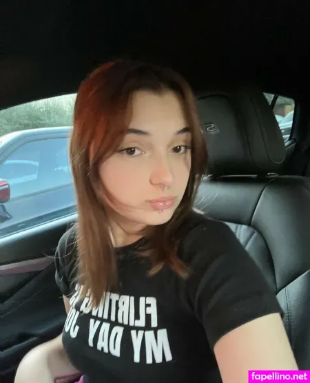 Bambiiluxx OnlyFans Thumbnail #8YAh2faICf