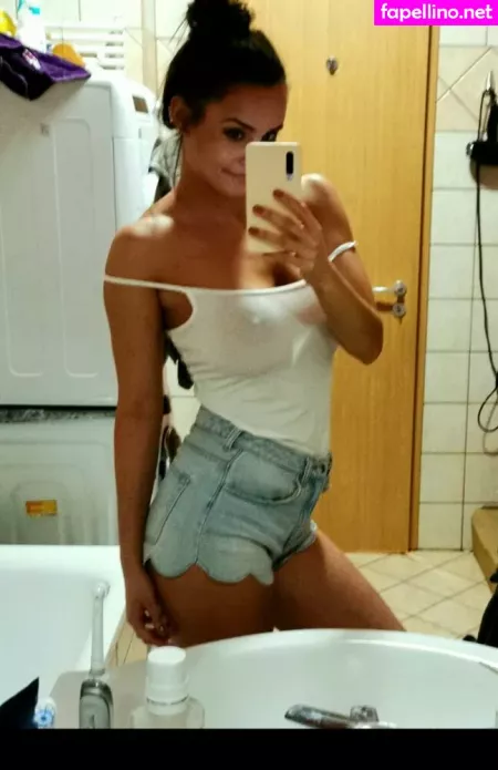 Baranyai Lanyok OnlyFans Thumbnail #O9IPot0tqf