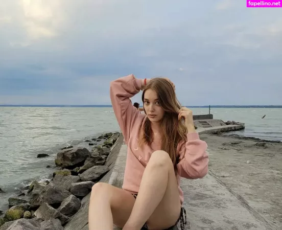Baranyai Lanyok OnlyFans Thumbnail #RQe23uR1dy