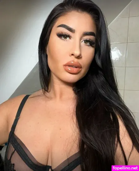 Baranyai Lanyok OnlyFans Thumbnail #cZ7XkHjj5n