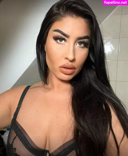 Baranyai Lanyok OnlyFans Thumbnail #j1BscxNymX