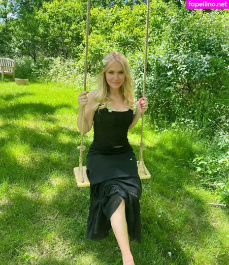 Barbara Alyn Woods OnlyFans Thumbnail #UUiIheOrm4