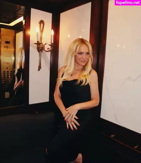 Barbara Alyn Woods OnlyFans Thumbnail #nFoJfA6UMJ