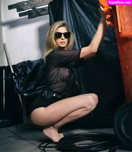 Barbara Evans OnlyFans Thumbnail #eKIT4AtMuf