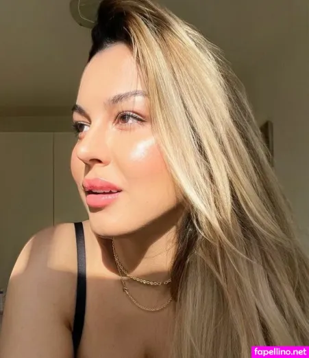 Barbara Goulart OnlyFans Thumbnail #rbAmJL3Urc