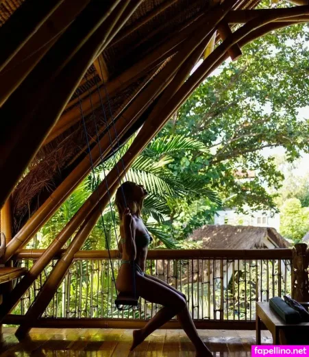 Barbara Moraes 1 OnlyFans Thumbnail #CxpjUmr9tu