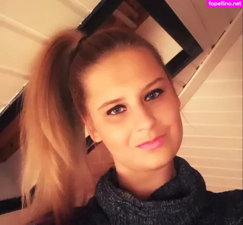 Barbara Szabo OnlyFans Thumbnail #Ry2a0He4Fv