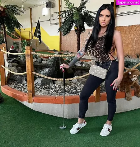 Barbie Esm OnlyFans Thumbnail #TFInwKp7mr