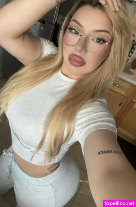 Barbiealiynn OnlyFans Thumbnail #dHw2BvC4oA