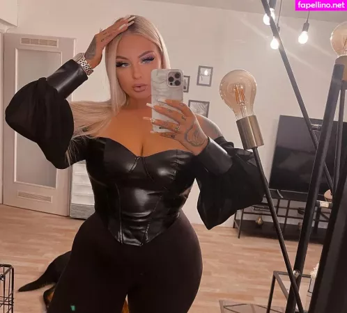 Barbieanni 99 OnlyFans Thumbnail #agpLajjh4q
