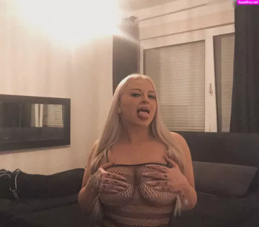 Barbieanni 99 OnlyFans Thumbnail #awCufhBO47