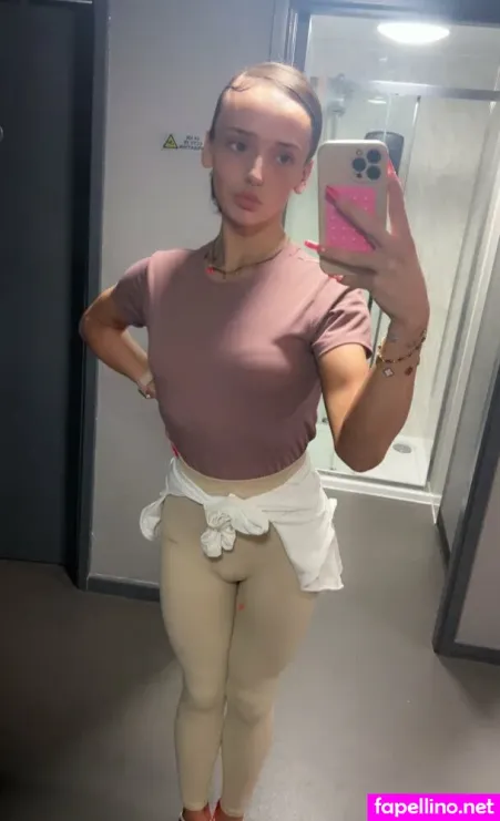 Barbiebelladollz OnlyFans Thumbnail #LCT6n7TtMx