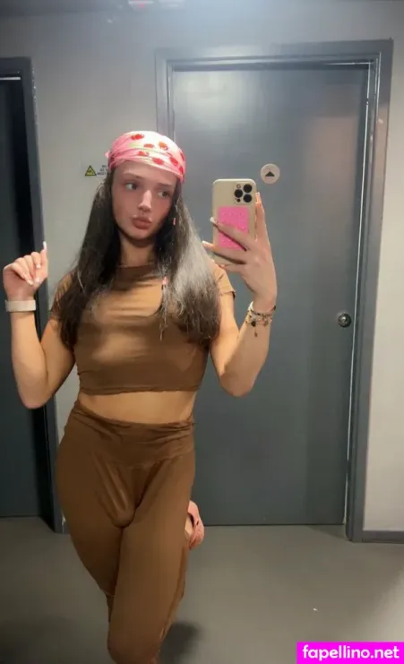 Barbiebelladollz OnlyFans Thumbnail #cKhA4gS8lv