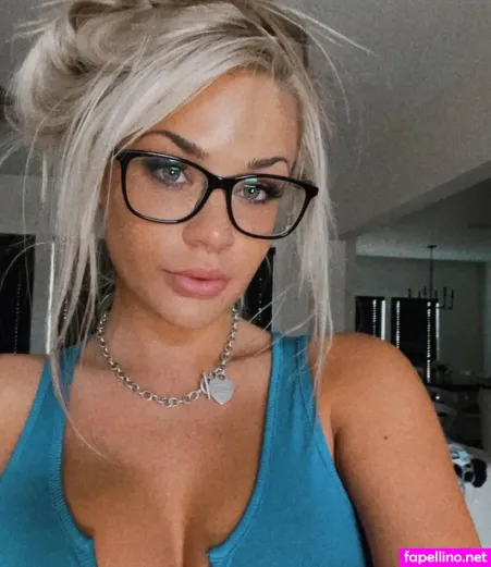 Barbiebrookeecc OnlyFans Thumbnail #c9CE13qf2u