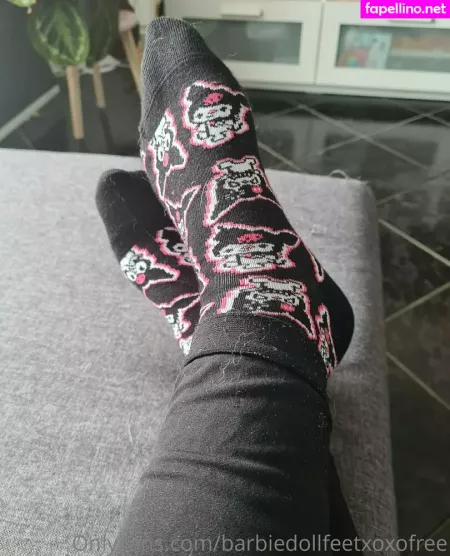 Barbiedollfeetxoxofree OnlyFans Thumbnail #gAh8ByvPuN