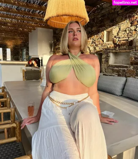 Barbiegotthicc OnlyFans Thumbnail #gWsWD8cwvQ