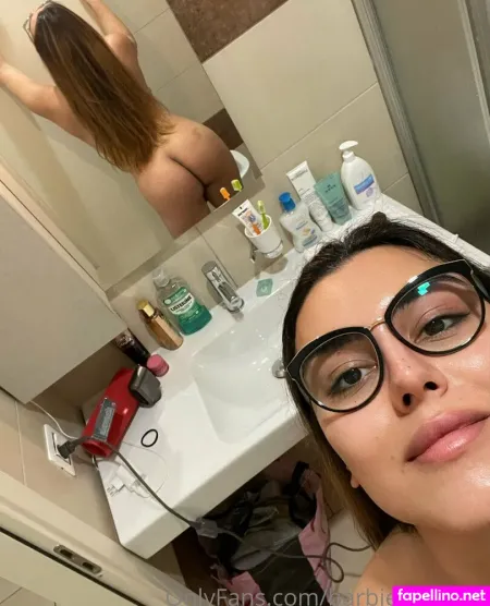 Barbiegoulartx OnlyFans Thumbnail #ACxxAqA0kC