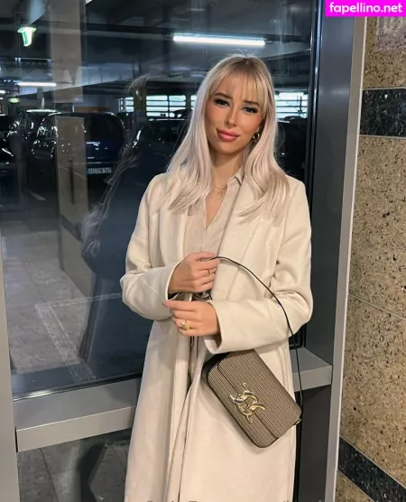 Barbies Side OnlyFans Thumbnail #N5OlVCfQ9z