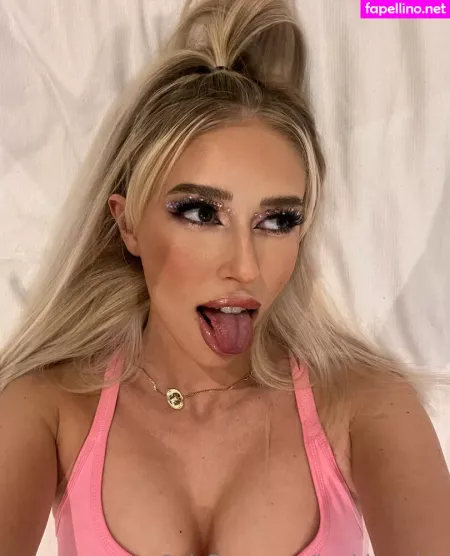 Barbies Side OnlyFans Thumbnail #sQTmxHZRXm