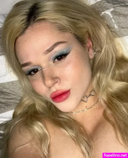 Barbinkova OnlyFans Thumbnail #k19FqybkfW