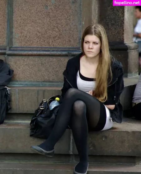 Bare Feet OnlyFans Thumbnail #UvVanNPOpS