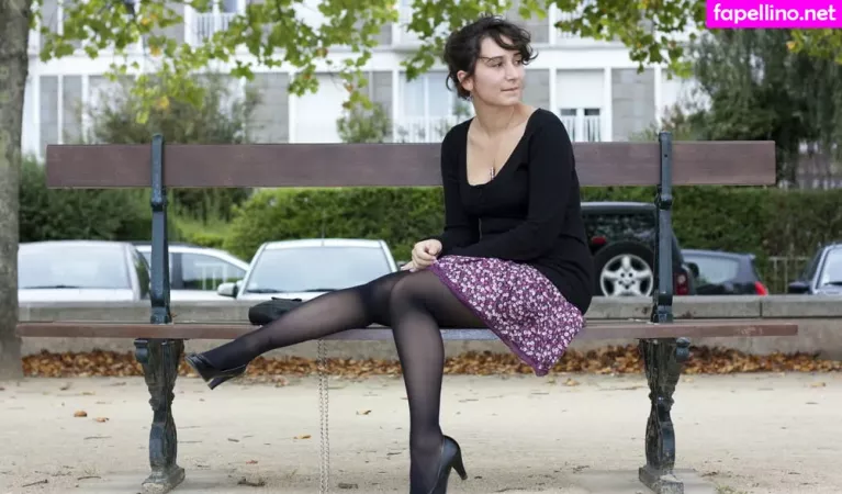 Bare Feet OnlyFans Thumbnail #n1TxAdIIGX