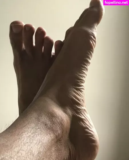 Barefeeticus OnlyFans Thumbnail #4VNG04pYy5