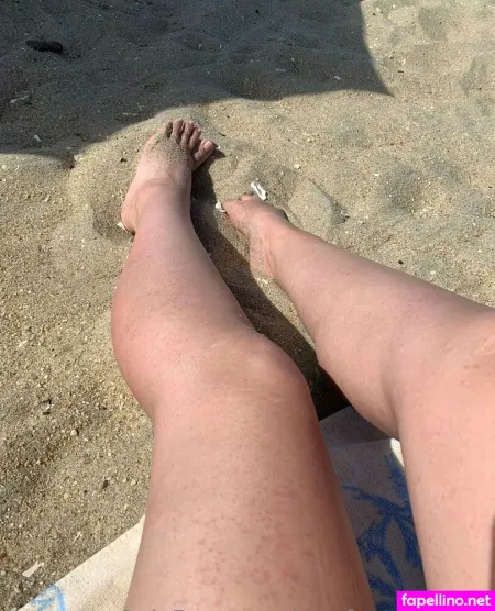 Barefoot Babe02 OnlyFans Thumbnail #jUSZzaJTGh