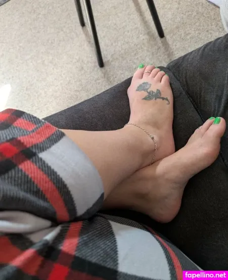 Barefoot Bunny B OnlyFans Thumbnail #2CymN0Inai
