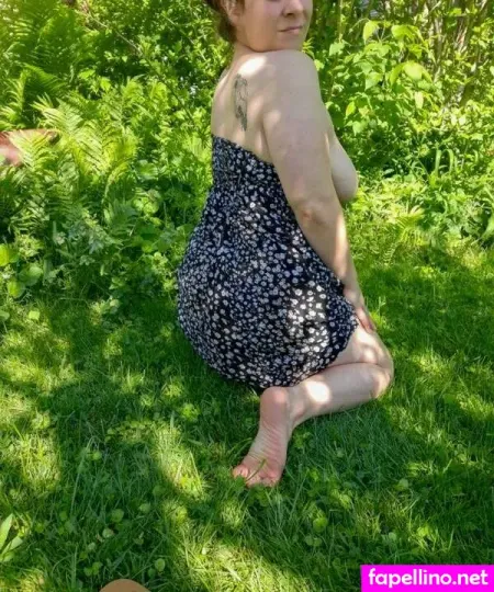 Barefoot Mel OnlyFans Thumbnail #jmfNMj1bwZ