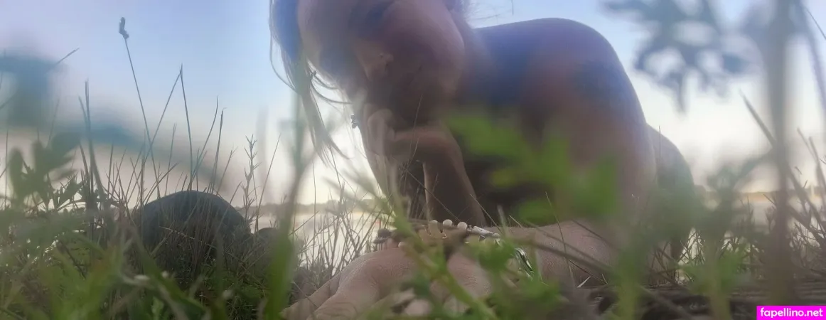 Barefoot Wildflower OnlyFans Thumbnail #jInklVsb5X