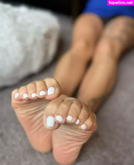 Barefootbunny3456 OnlyFans Thumbnail #083UoV6nNm