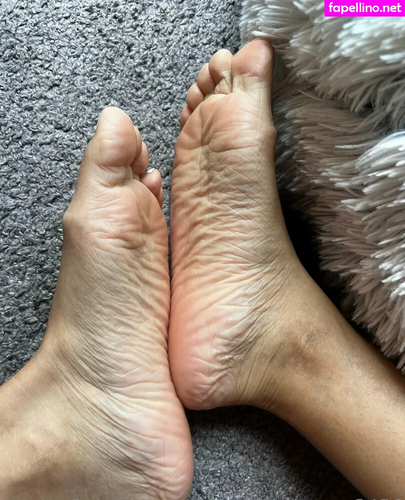 barefootbunny3456, nynaeve56 Nude Leaked OnlyFans Photo #0ndOK85OLo