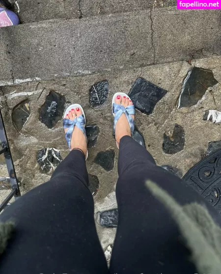Barefootbunny3456 OnlyFans Thumbnail #NpwHgQ0V0J