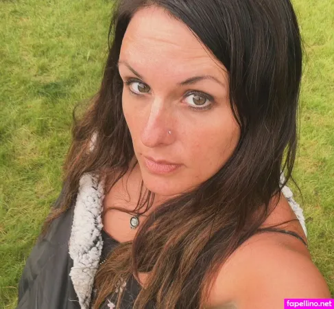 Barefootmamamn 2 OnlyFans Thumbnail #RMoaEMJoz8