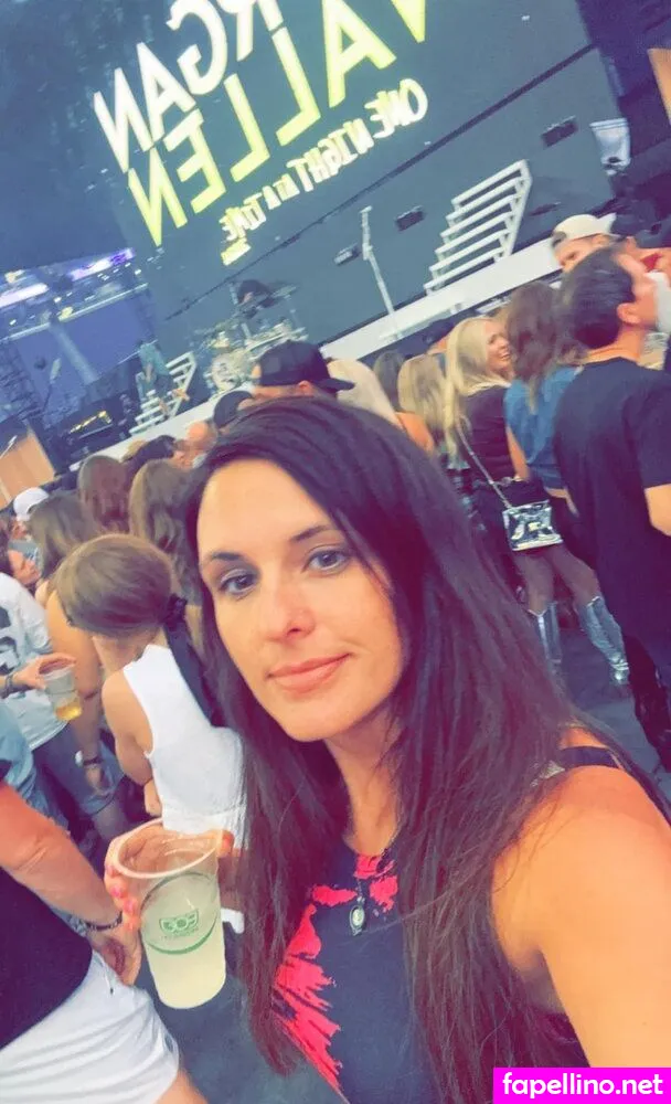 barefootmamamn, https:, therealbarefootmamamn Nude Leaked OnlyFans Photo #azNkkv92i1