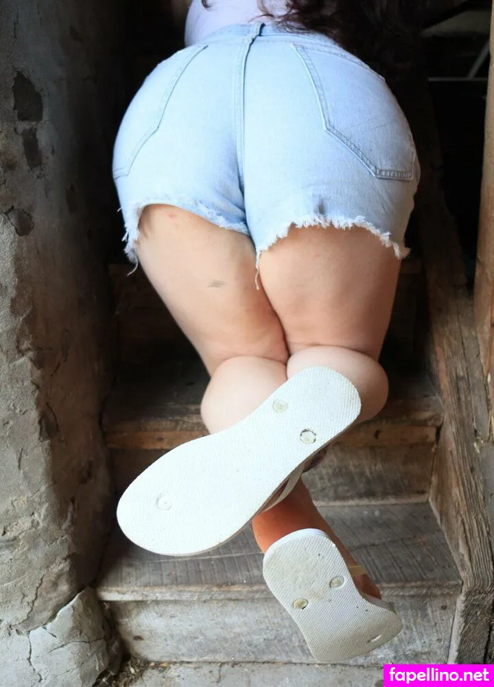 barefootmel, barefootmelwrites Nude Leaked OnlyFans Photo #uuJSHsh77x