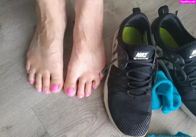 Barefootworshiped OnlyFans Thumbnail #uca89FlTc7