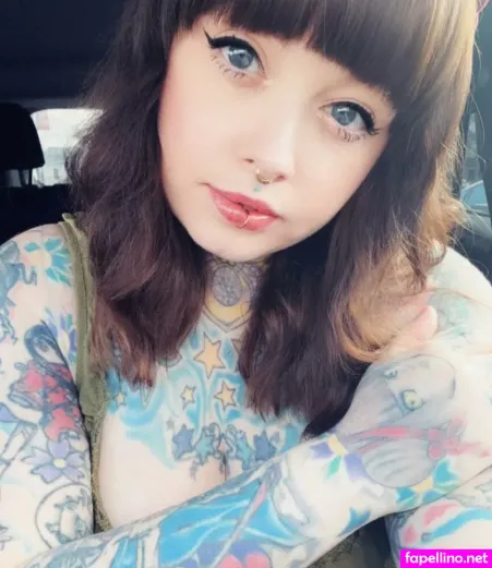 Barely18barbie Main Profile Photo