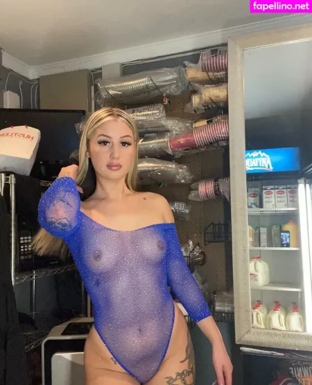 Barista Barbie OnlyFans Thumbnail #0zPhlq7mEk