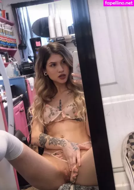 Barista Vanessa OnlyFans Thumbnail #AKneXbLH32