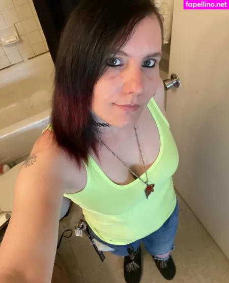 Barrelbabe2020 OnlyFans Thumbnail #CQZu6LEsQq